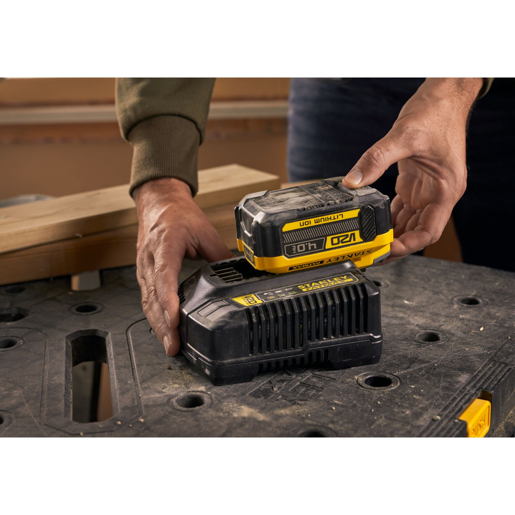 Stanley fatmax best sale battery 4ah